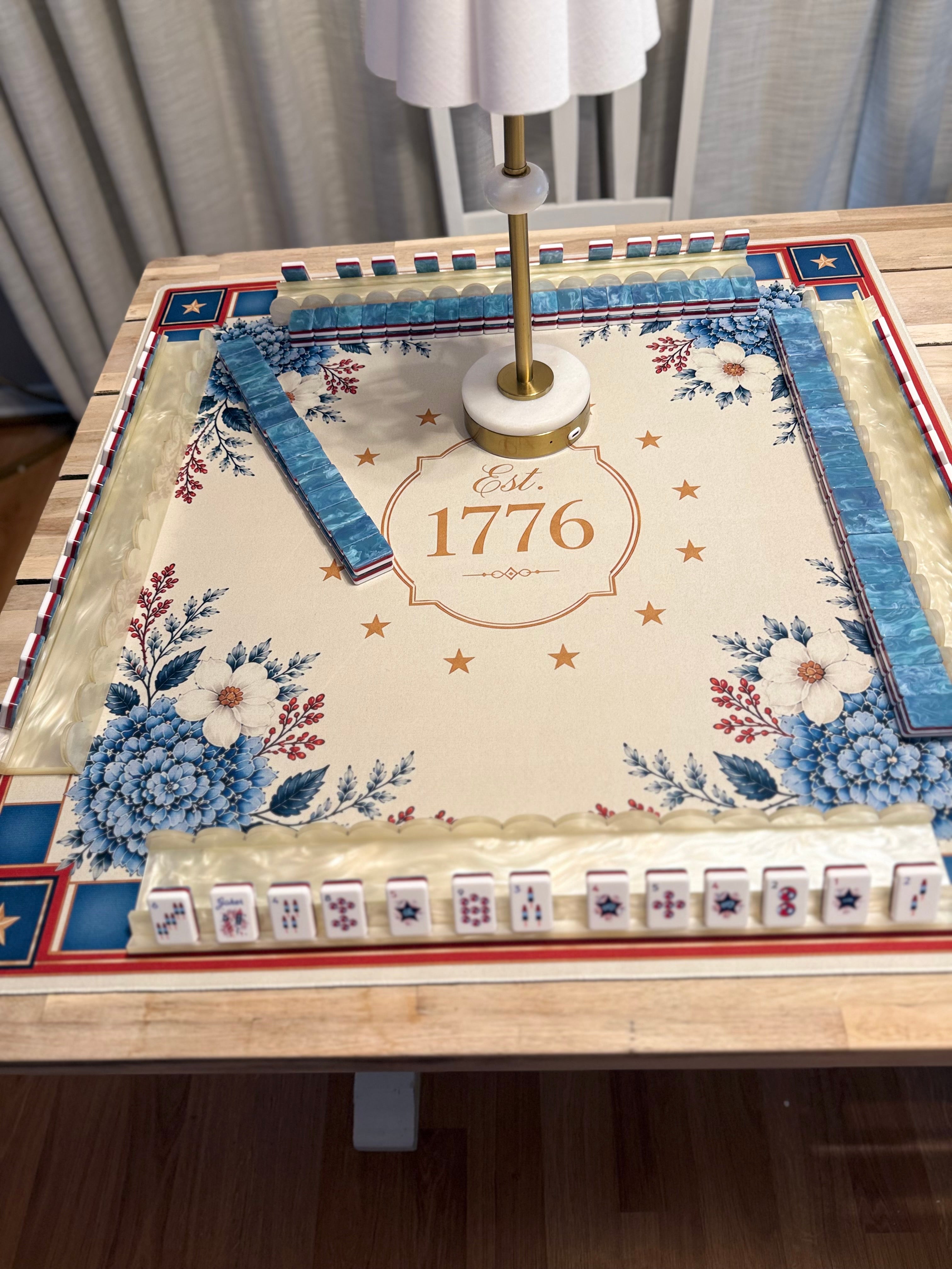 Dot. Crak. BOOM mahjong mat